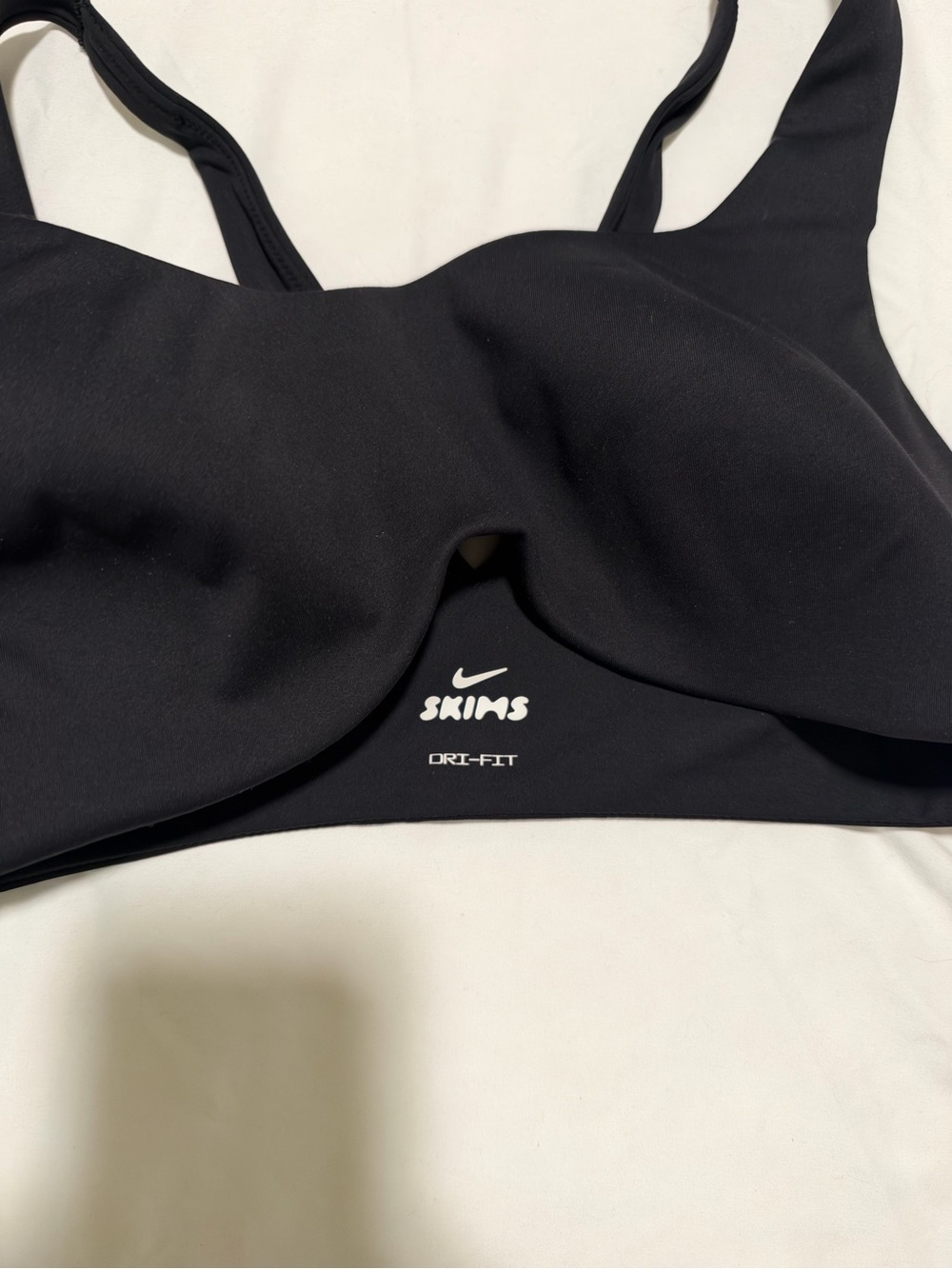 NWT - NIKESKIMS MATTE Shaping Scoop Bra size XL - Picture 2 of 10
